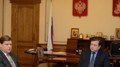 Губернатор Смоленской области пообещал помочь ПО «Кристалл»