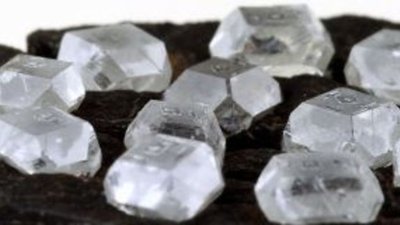 Эксперты: Рынок синтетических камней ожидает рост