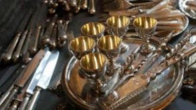 В Павловском дворце отроется выставка клада Нарышкиных