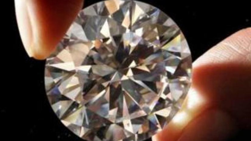 Цены на бриллианты снизились на 5-7%