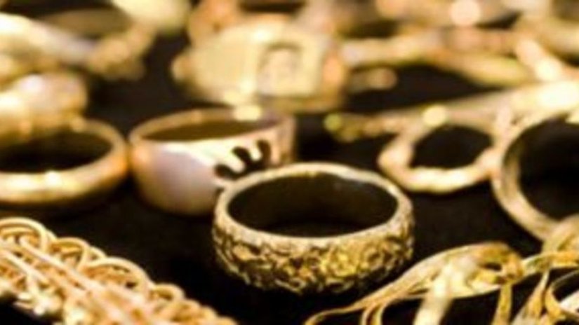 В Таджикистане снижена пошлина на золотые и серебряные изделия