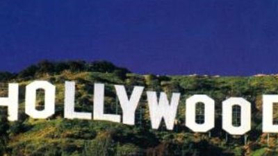 В Калининградском музее янтаря проходит выставка украшений Голливуда