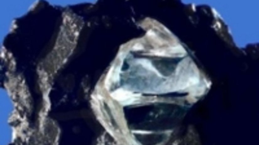 Ежедневно 2000 каратов алмазов нелегально вывозятся из региона Marange