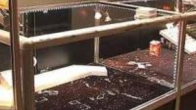 Два бандита ограбили ювелирный магазин в Москве