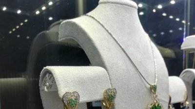 Сегодня - первый день одного из самых ярких модных событий осени - St. Petersburg Fashion Week.