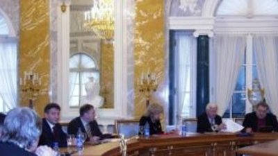 Ювелиры предлагают изменить минимальную цену сделки по покупке ювелирных изделий, требующую идентификации покупателя