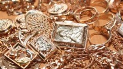 Устькаменогорский ювелир похитил из салона полкило золота и вернулся туда работать