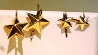 Ювелирные магазины продают звезды на погоны