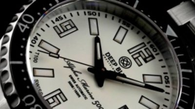 Deep Blue представляет свою новинку Swiss Alpha Marine 500 Tritium