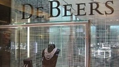 De Beers возобновит добычу алмазов в Анголе
