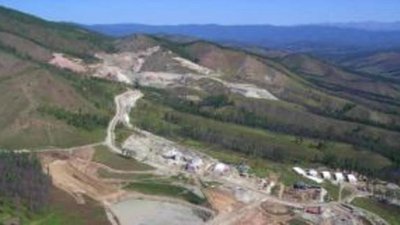 Auriant Mining добывает золото в России