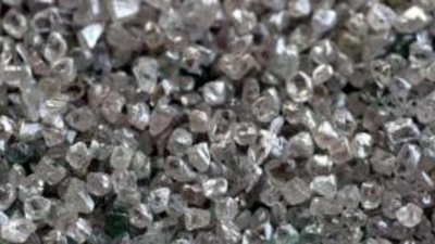 Министр Зимбабве обвиняет политиков в причастности к утечкам алмазов из Маранге