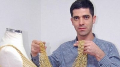 Платье из золота от турецкого ювелира Ahmet Atakan