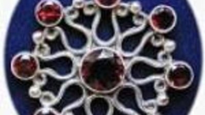 "Чешский Гранат" представит коллекцию украшений