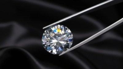 Синтетические алмазы продолжают быть горячей темой индустрии