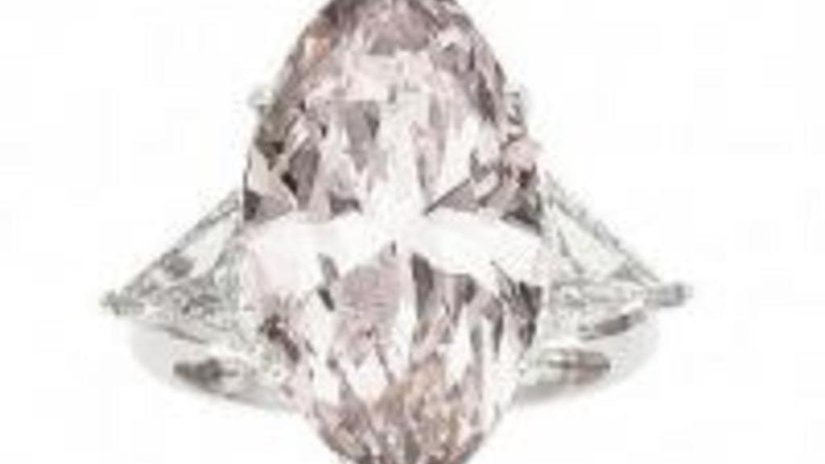 Платиновое кольцо с великолепным розовым бриллиантом продано на ювелирном аукционе компании Heritage Auctions