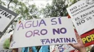 "Осиско" приостановило добычу золота в Аргентине.