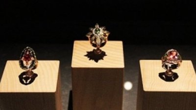 Показ избранных украшений Кунио Накадзимы