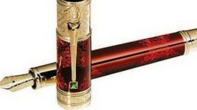 Montblanc выпустил новую коллекцию письменных приборов в честь британской королевы