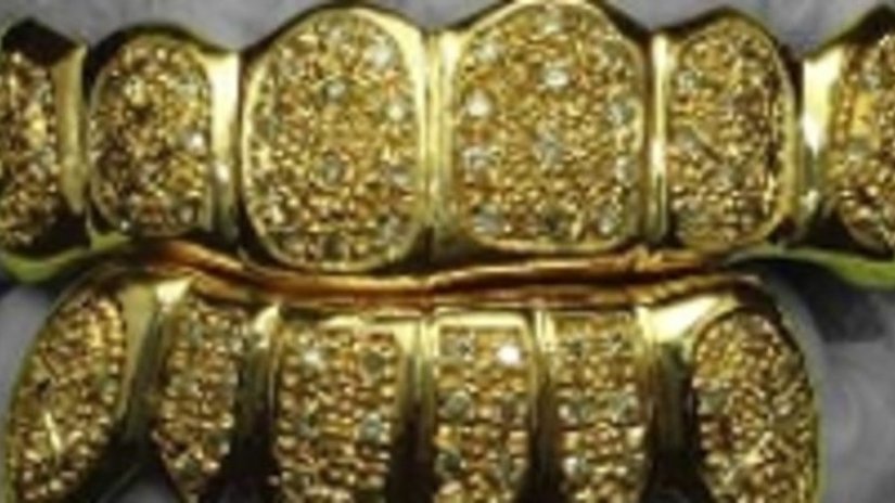Рост цен на золото подталкивает жителей Южной Кореи продавать золотые коронки