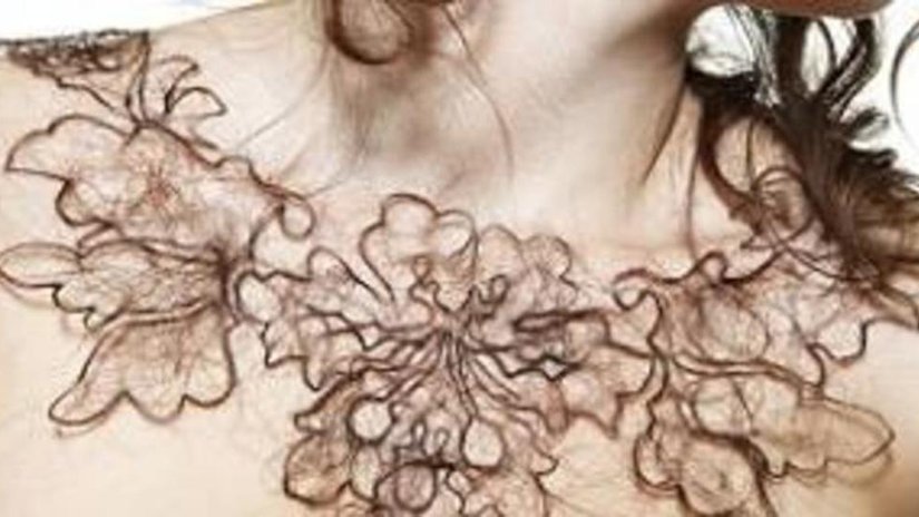 Студент сделал ожерелье из человеческих волос