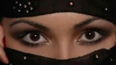 Женщина с востока грабит ювелирные магазины 