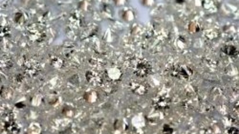 АЛРОСА уличена в незаконной добыче алмазов