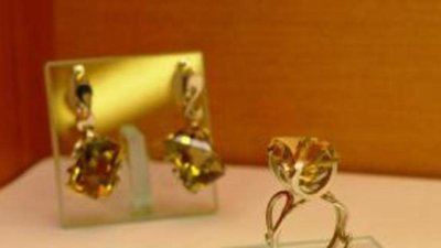 Лучшие экспонаты «сокровищницы» Горного университета продемонстрировали в Международный день ювелира