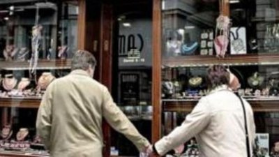 Ювелирные ритейлеры бросают вызов экономическому кризису, открывая новые магазины