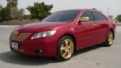 Появилась Toyota Camry, инкрустированная золотом