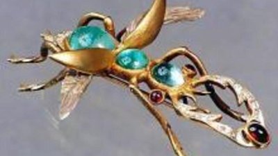 Брошиный рынок: Многофункциональная драгоценность