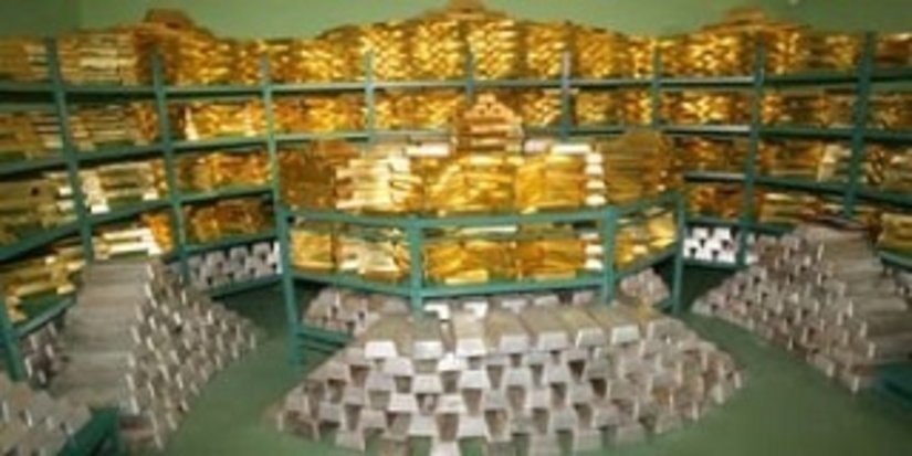 Золотой резерв России подошел к планке 1095 тонн