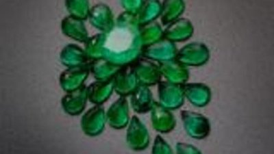 Дело о попытке сбыта партии изумрудов возвращено в прокуратуру
