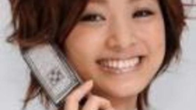 Новые сотовые телефоны с бриллиантами