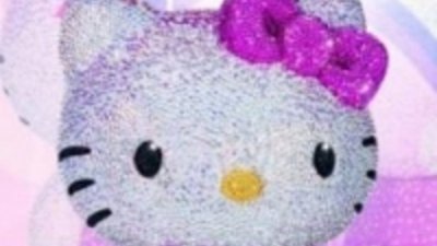 Компания Swarovski объединилась с маркой Hello Kitty для выпуска ограниченной коллекции аксессуаров