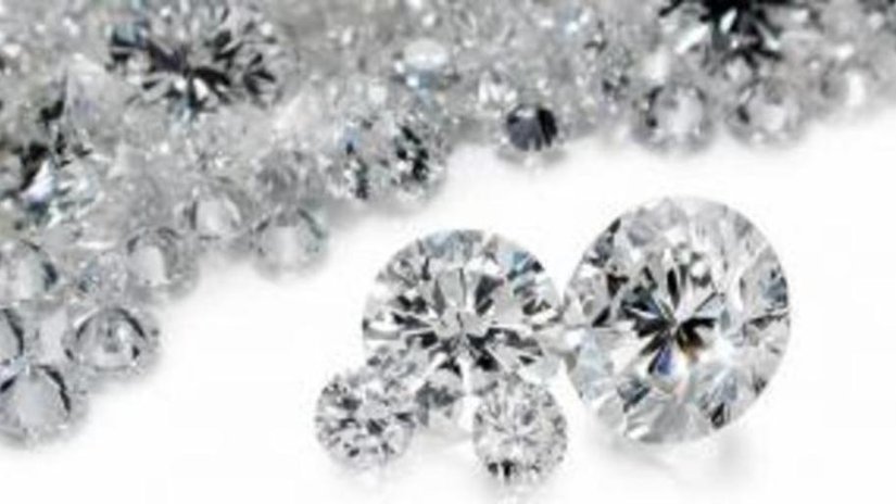 Экспорт обработанных бриллиантов в Индии упал в июле на 47%.
