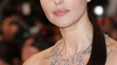 У гражданина Армении изъяли ювелирные изделия из золота