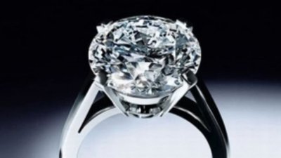 De Beers провела первую продажу алмазов в Ботсване