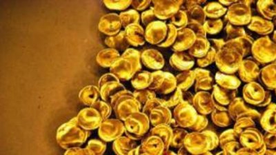 Запасы золота в ЗВР РФ в марте выросли на 1,8%