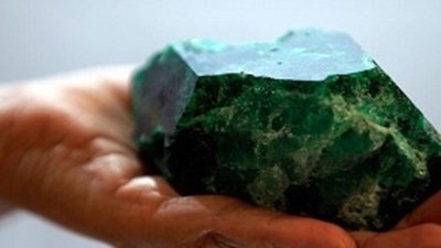 Свердловская власть намерена прикрыть теневой рынок изумрудов