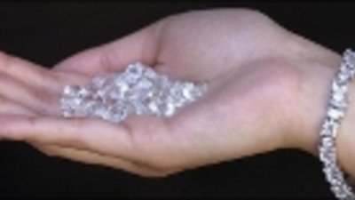 АЛРОСА намерена до 2012 года продать на рынке РФ алмазов на 1,4 млрд. долларов