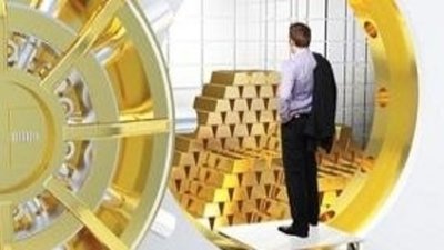 Центробанки не должны продавать золото