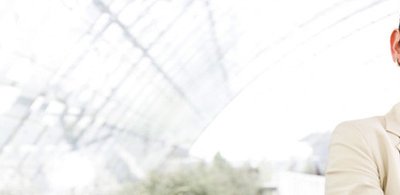 В Чехии выпущена памятные коллекционные золотые и серебряные медали в честь 75-летия Карела Готта