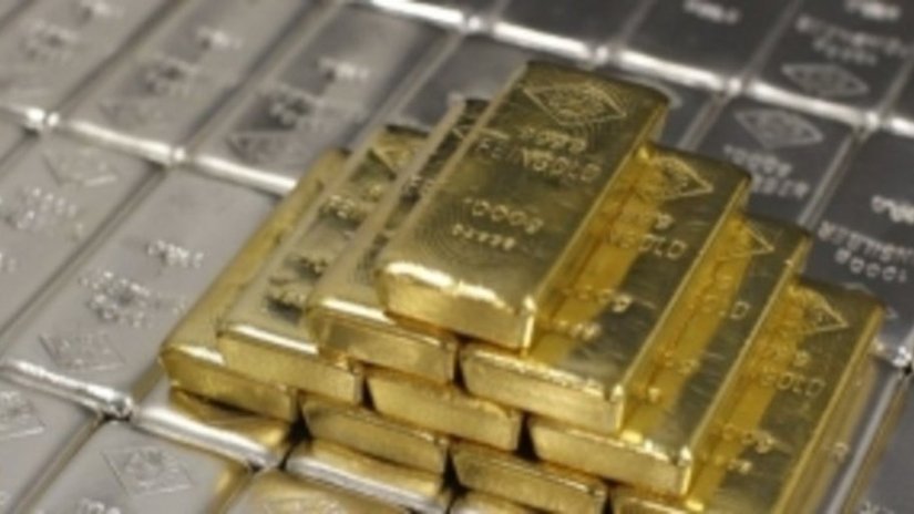 Начало торгов золотом и серебром на московской бирже перенесли на две недели