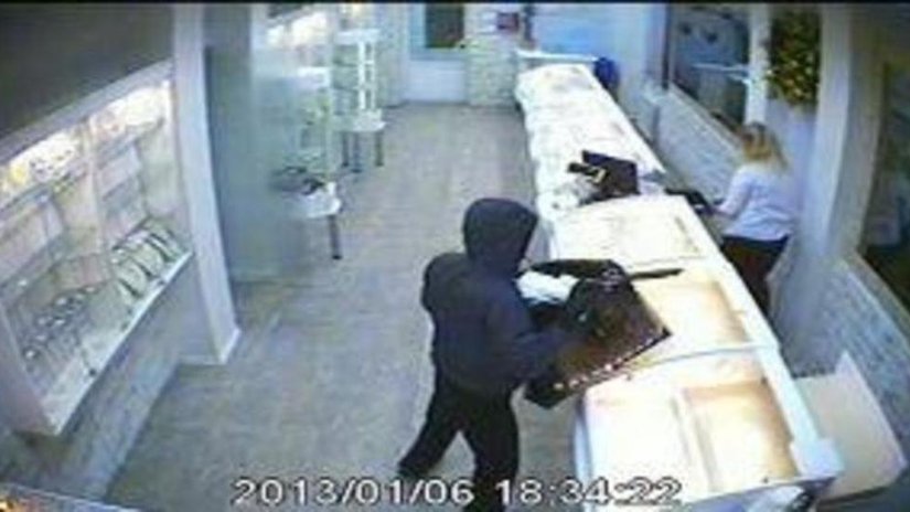 Дерзкое ограбление ювелирного магазина в Свердловской области