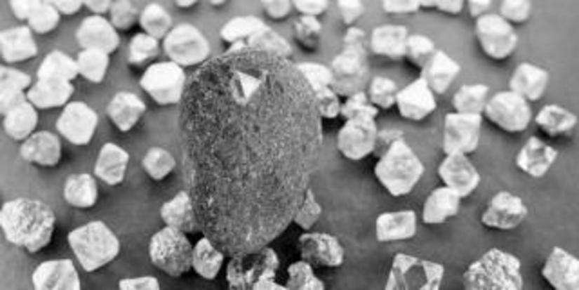 Stellar сообщает о высоком содержании алмазов на дайке Катча