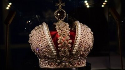 «Кристалл» намерен приобрести копию Императорской короны у «Смоленских бриллиантов»