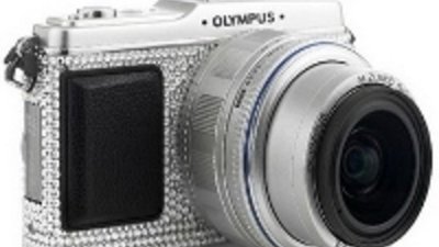 Olympus Pen E-P1 с кристаллами Swarovski