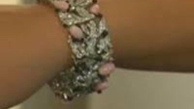 На аукционе выставят браслет испанской королевы