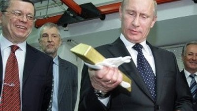 Путин делает ставку на золото против доллара